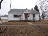 608 S Pearl St, Knox, IN 46534 
