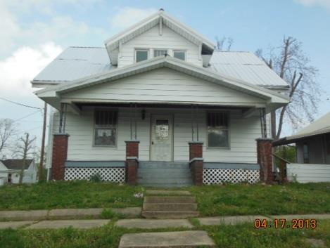 110 N Linclon Ave, Oakland City, IN 47660 