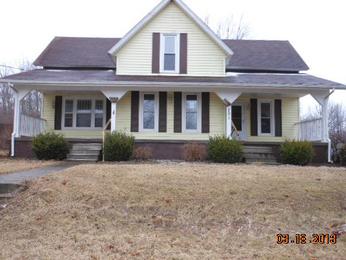 501 W Fox Lake Rd, Angola, IN 46703 