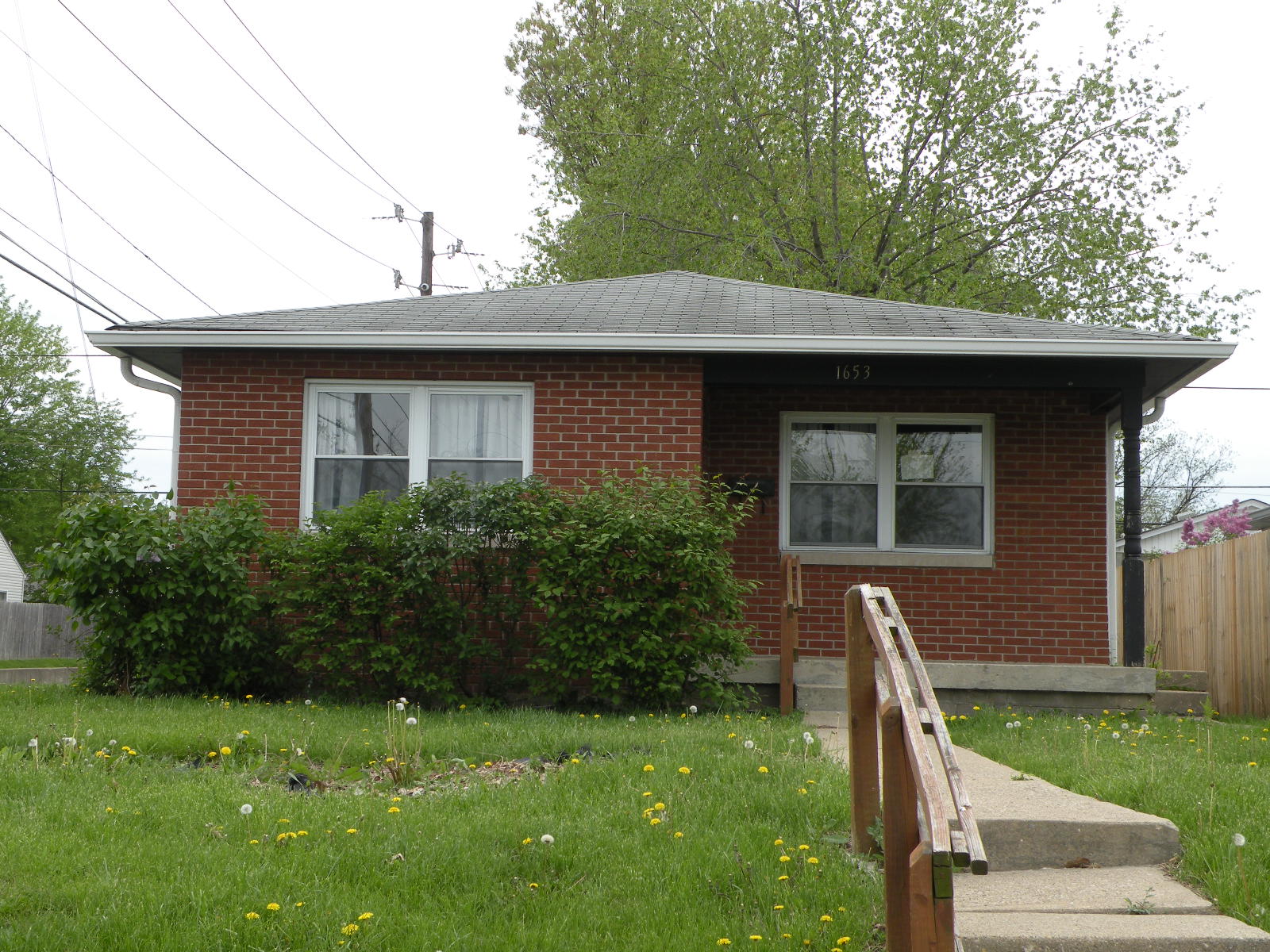 1653 Wade St, Indianapolis, IN 46203 
