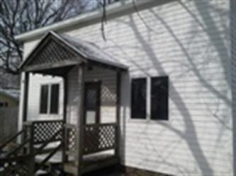 107 E Sunset Dr, Bourbon, IN 46504 