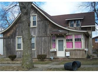 1626 N D St, Elwood, IN 46036 