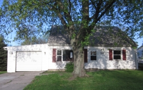 765 Eagle Creek Rd, Valparaiso, IN 46385 