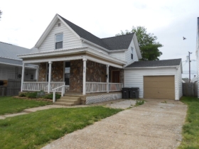213 W Columbia St, Evansville, IN 47710 