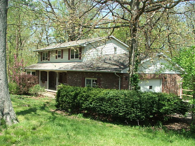 8721 N Dogwood Pl, West Terre Haute, IN 47885 