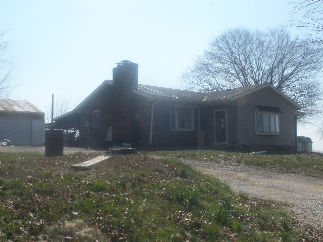 1359 S 350 W, Petersburg, IN 47567 