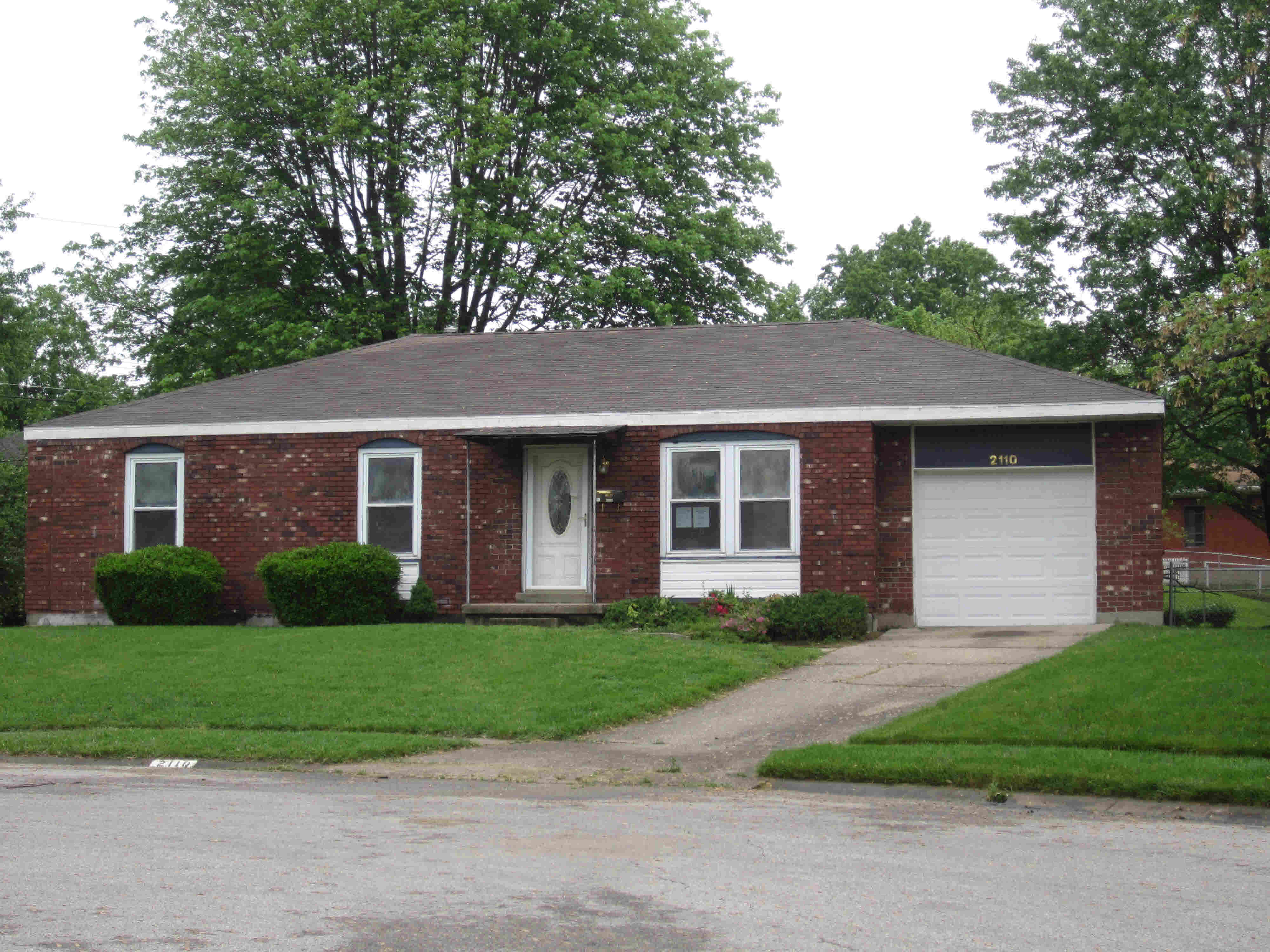 2110 Fairway Court, New Albany, IN 47150 