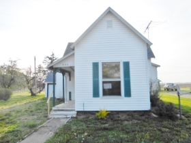 223 S Range St, Newtown, IN 47969 