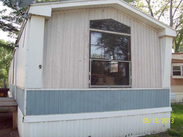 1 E EDGEWATER DRIVE, Garrett, IN 46738 