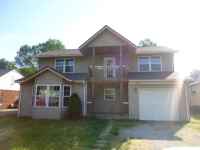 112 Mary St, Jeffersonville, IN 47130 