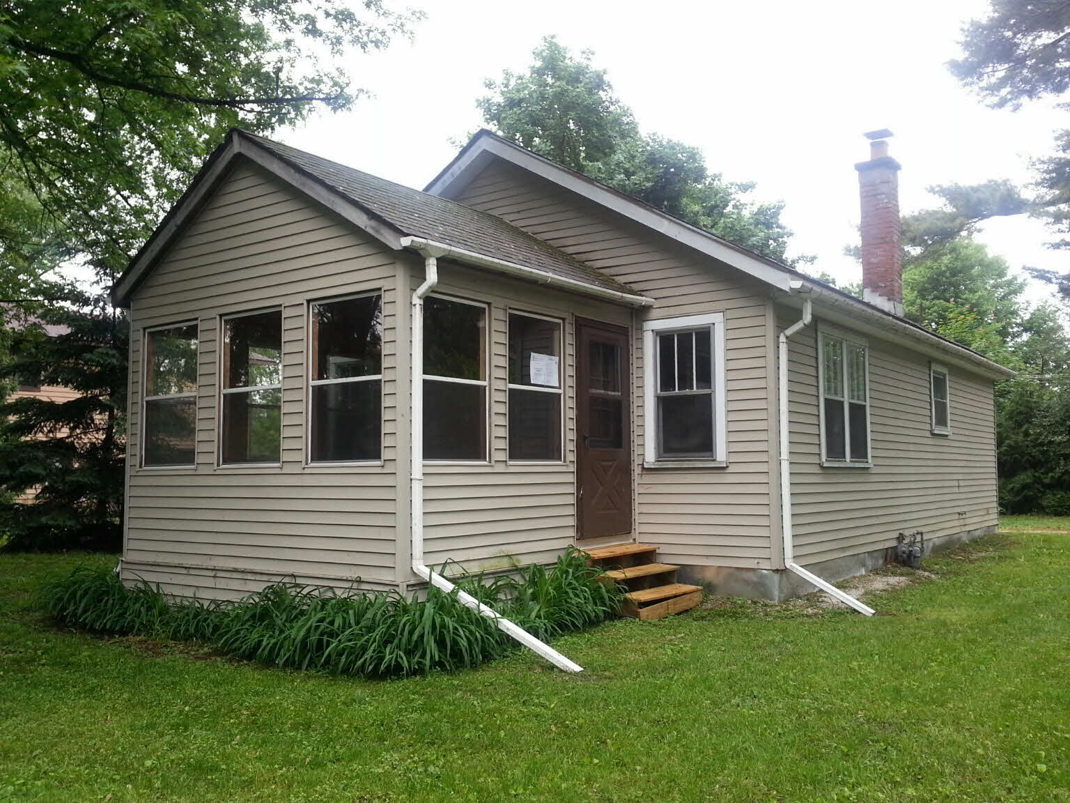 902 Glenwood Dr, Walkerton, IN 46574 