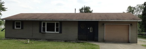 1055 E 150 South, Knox, IN 46534 