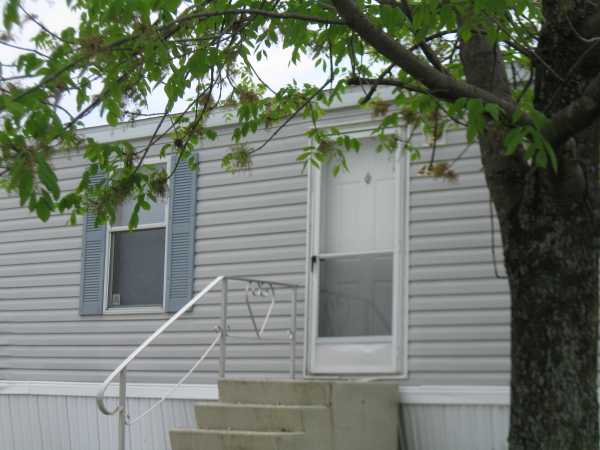 496 Woods Edge Ct, Lafayette, IN 47906 