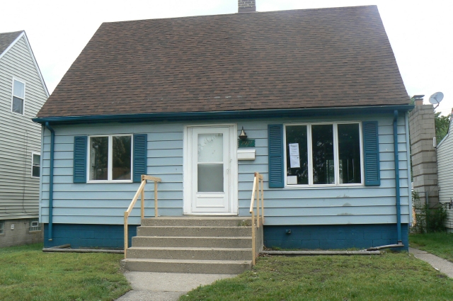 2927 165th St, Hammond, IN 46323 