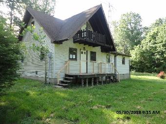 3828 N Hickory Hill, Austin, IN 47102 