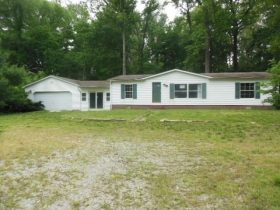 8401 Haines Rd, Wadesville, IN 47638 