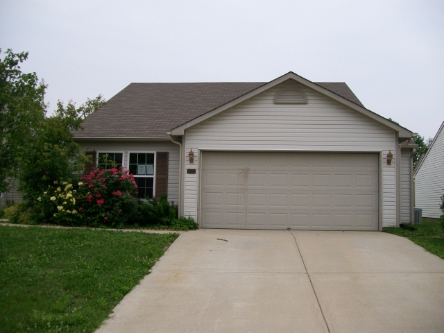 10502 Dark Star Dr, Indianapolis, IN 46234 