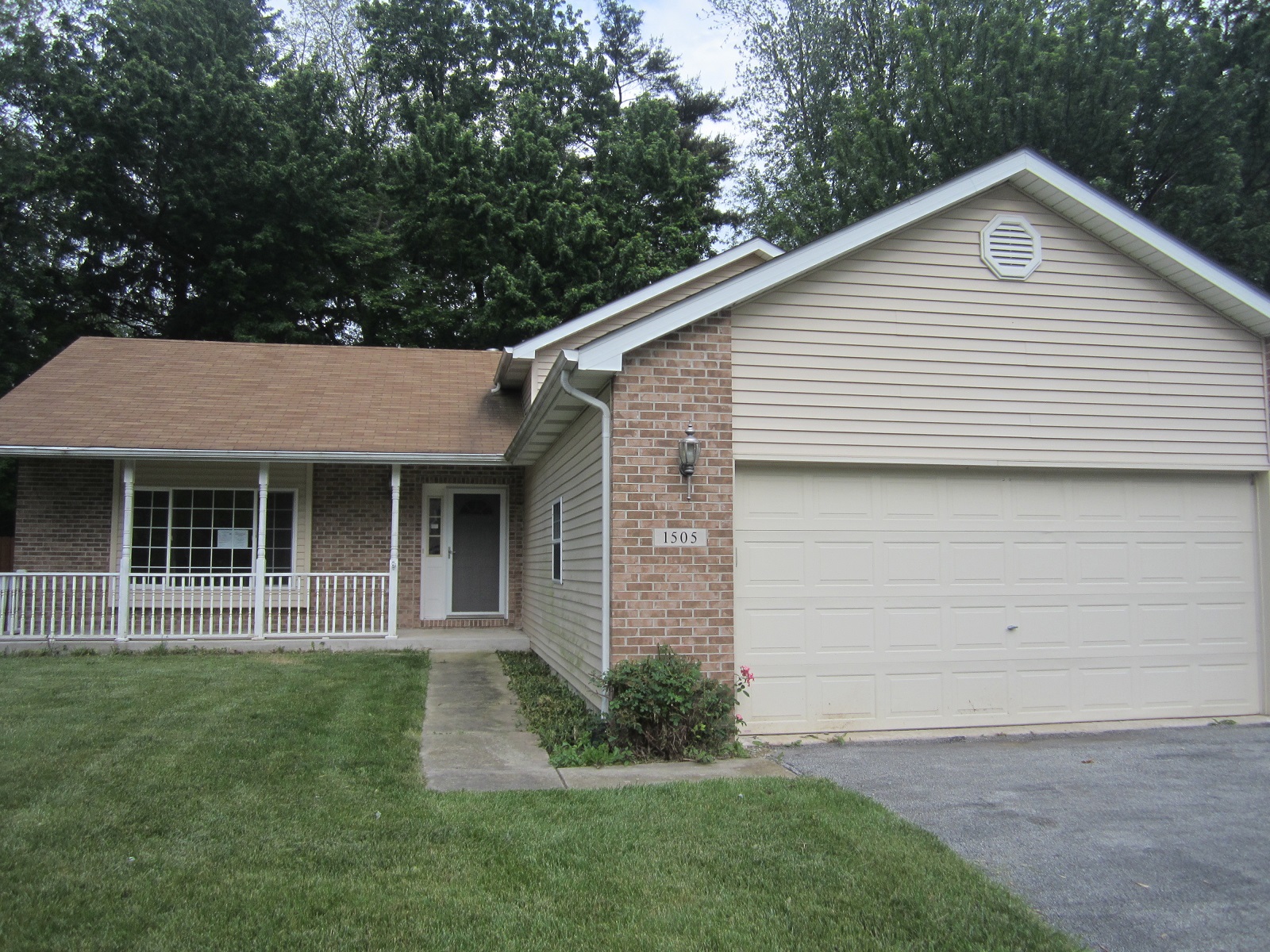 1505 State Street, Hobart, IN 46342 