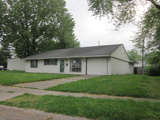 3423 Ashway Dr, Indianapolis, IN 46224 