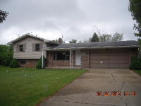 53663 Woodside Dr, Bristol, IN 46507 