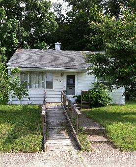 808 Anderson Ave, Fort Wayne, IN 46805 