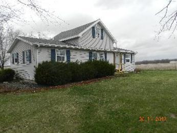 10978 S 450 W, Silver Lake, IN 46982 