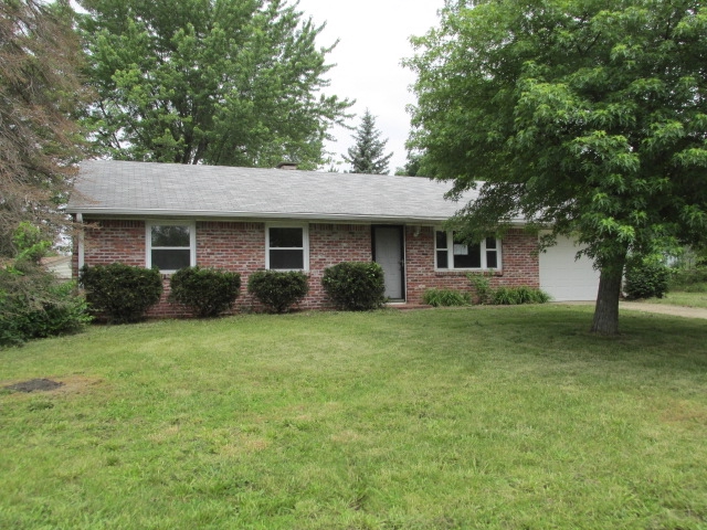 978 Hideaway Ct, Greenwood, IN 46142 