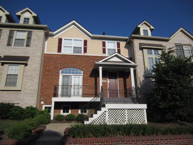 212 Manchester Drive, Zionsville, IN 46077 