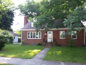 2136 Johnson St, South Bend, IN 46628 