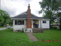 1002 E 6th St, Mishawaka, IN 46544 