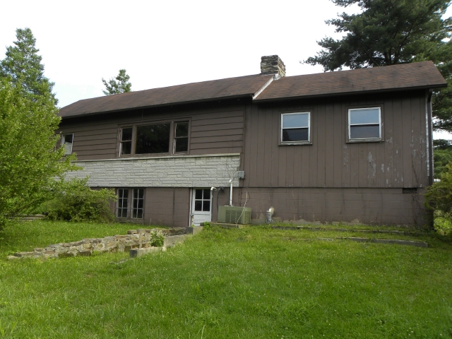 3649 Gatesville Rd, Nineveh, IN 46164 