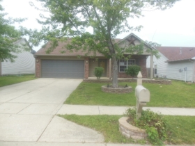 4832 May Ridge Ln, Indianapolis, IN 46254 