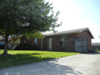 214 Lisa Ln, Charlestown, IN 47111 