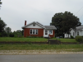 205 N Main St, Patoka, IN 47666 