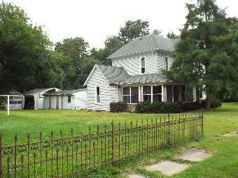 130 N Sparling Ave, Rensselaer, IN 47978 