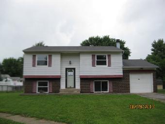 9046 Greenlee Cir, Indianapolis, IN 46234 