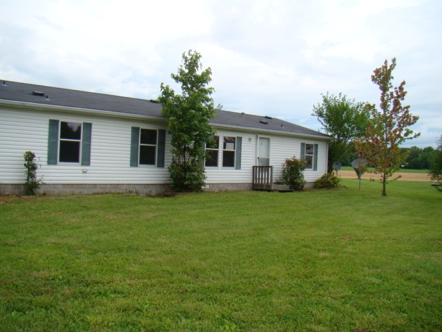 1102 W Private Road 1040 N, Brazil, IN 47834 