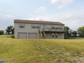 180 W Herron Dr, Albion, IN 46701 