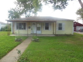 4130 Longfield Dr, Evansville, IN 47710 