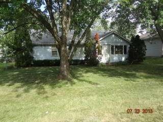 906 S 15th St, Goshen, IN 46526 
