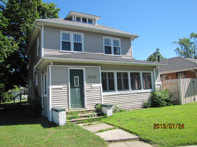 2221 Lincoln Way W, South Bend, IN 46628 