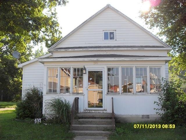 109 N Maple St, Argos, IN 46501 