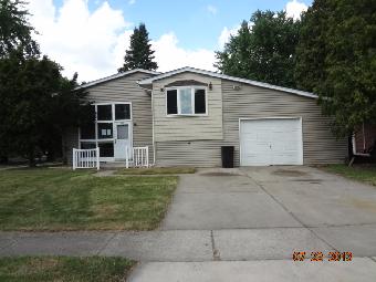 828 W 70th Ave, Merrillville, IN 46410 