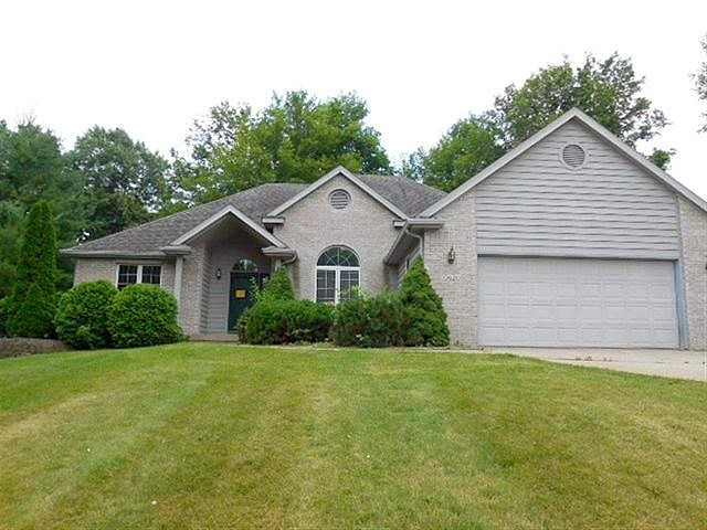 E 670 S Big Long Lake, Wolcottville, IN 46795 