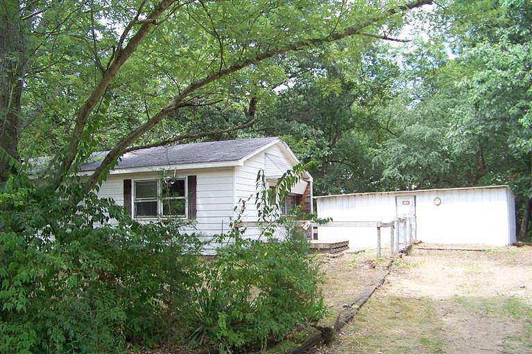 North 175 West, Lake Village, IN 46349 