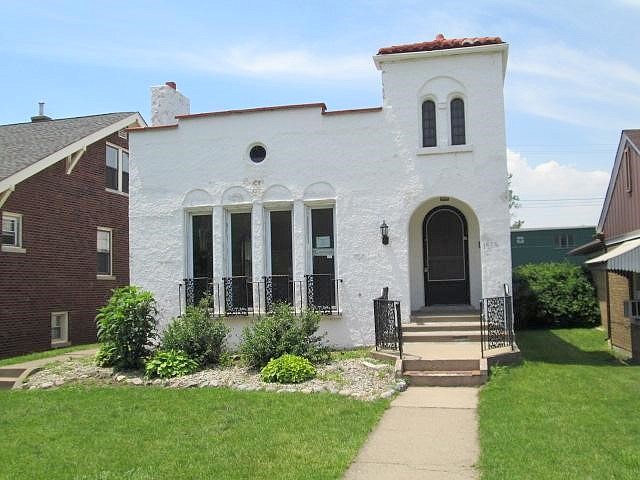 Davis, Whiting, IN 46394 