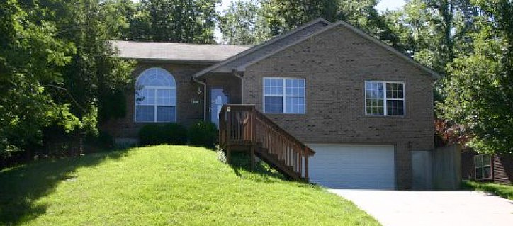 Brookridge Cir, Lawrenceburg, IN 47025 