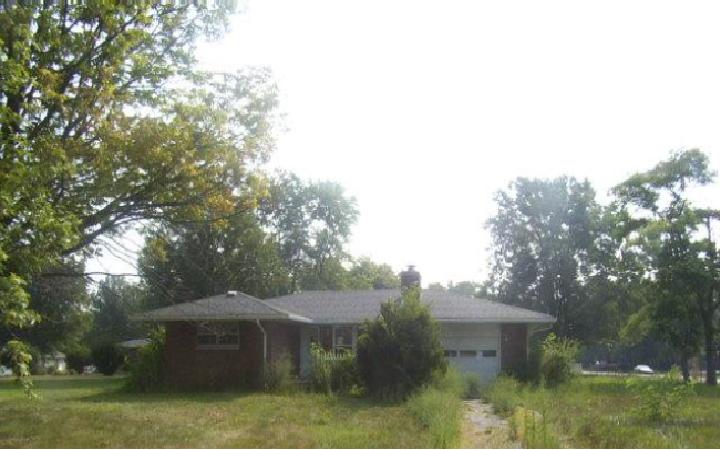 2759 S Kenmore Rd, Indianapolis, IN 46203 