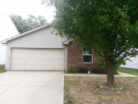 4008 Village Trace Blvd, Indianapolis, IN 46254 