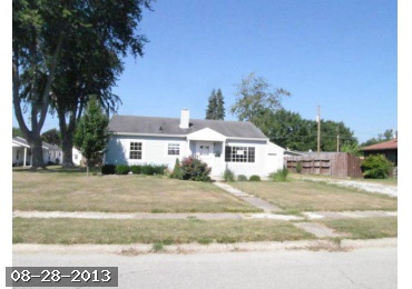 1608 Douglas Lane, Lebanon, IN 46052 